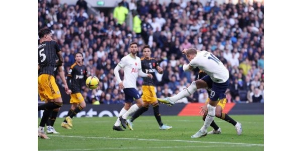 La Premier League reproduit le renversement de Dieu